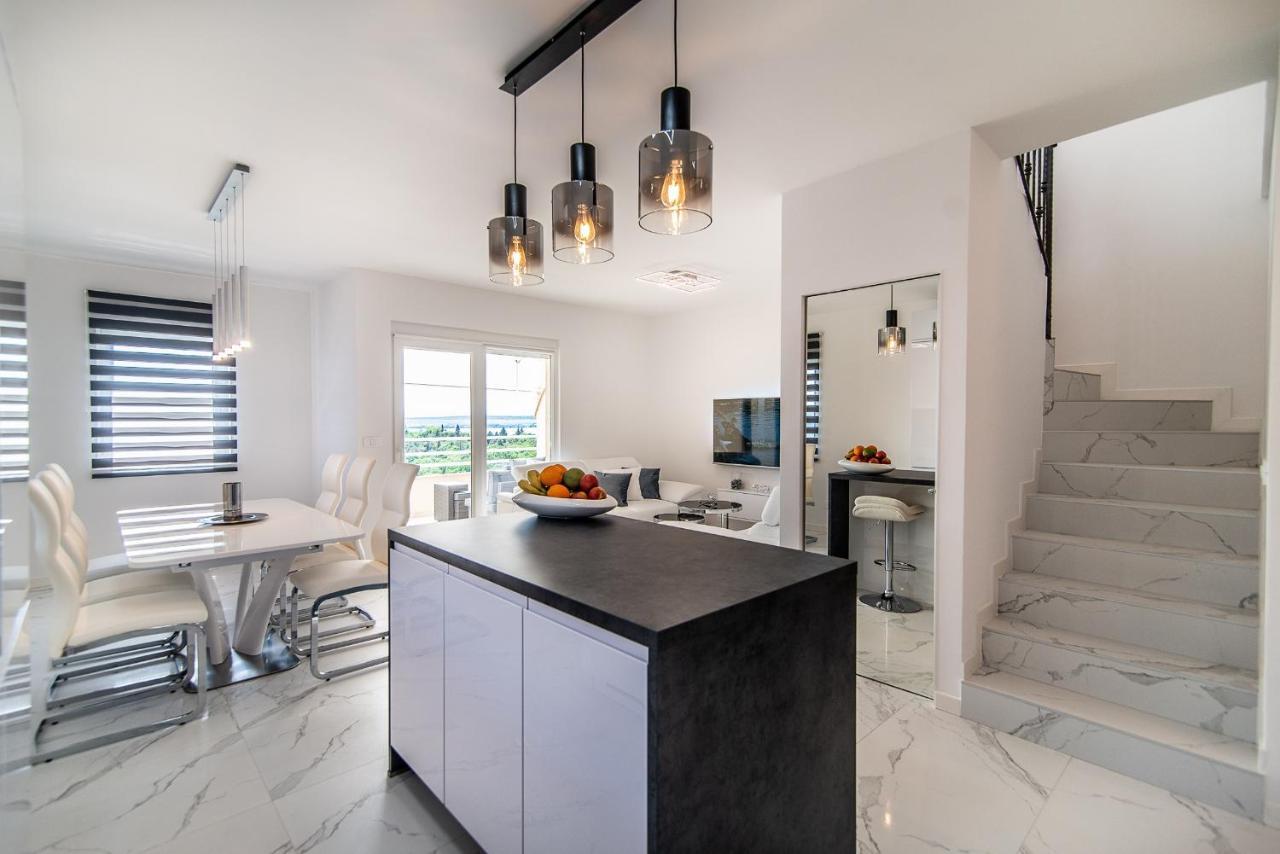 Luxury Apartment Queens Dramalj Exteriér fotografie